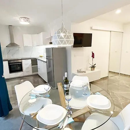 Orhideja Apartman *