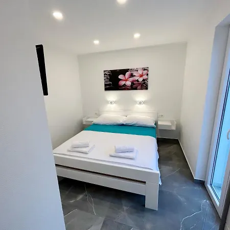 Orhideja Appartement *