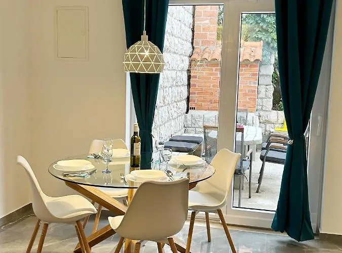 Orhideja Appartement *