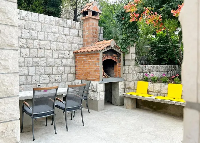 Orhideja Appartement *